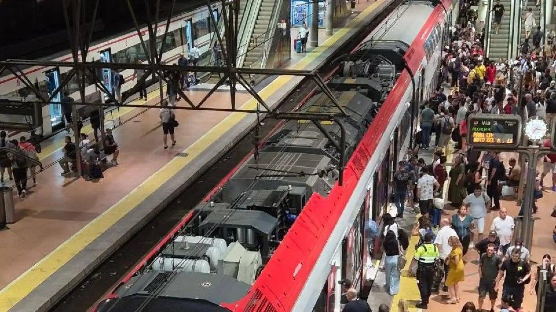 Suspendidas varias líneas de Cercanías Madrid y alteraciones en el resto de la red en plena huelga de maquinistas