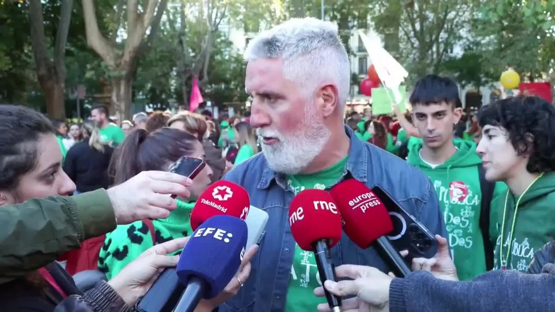 Miles de docentes se manifiestan en Madrid en la séptima jornada de huelga indefinida