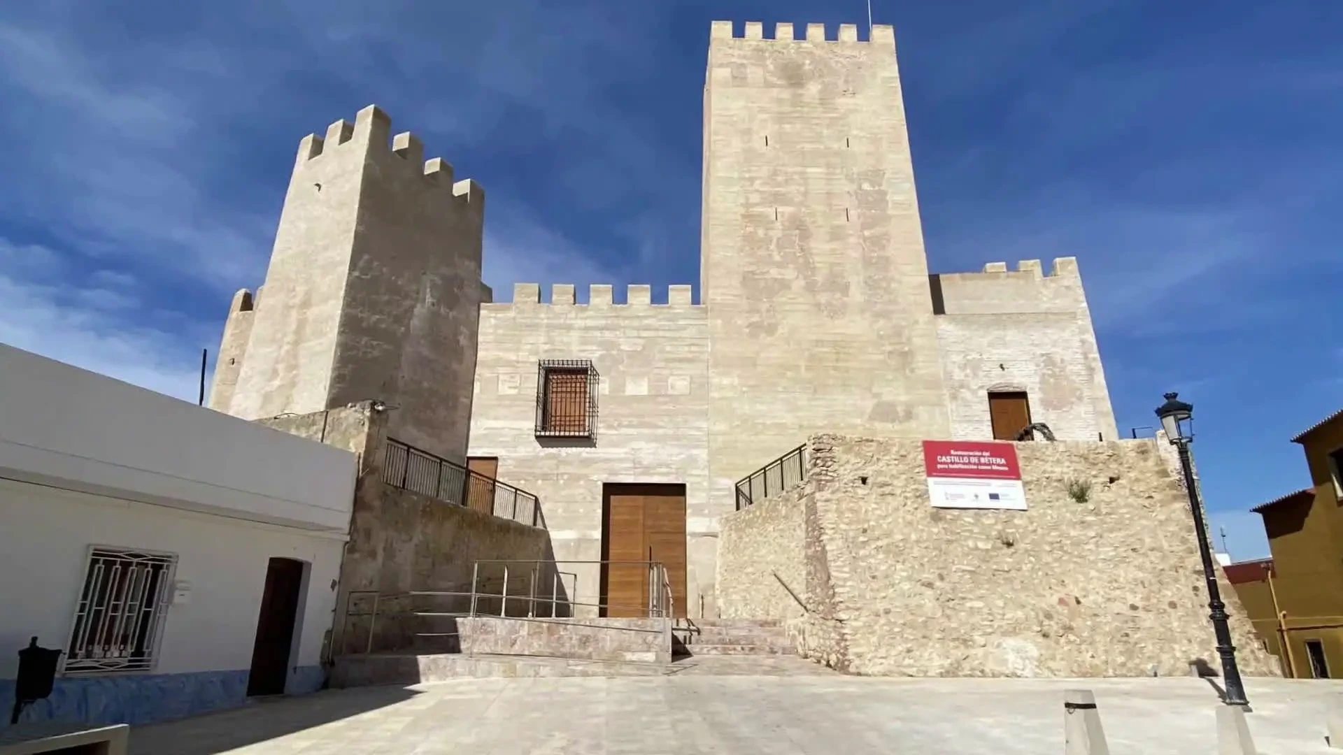 El refugio de Miguel Bernardeau, actor de 'La bola negra', en Valencia: lleno de masías y con un castillo de origen musulmán
