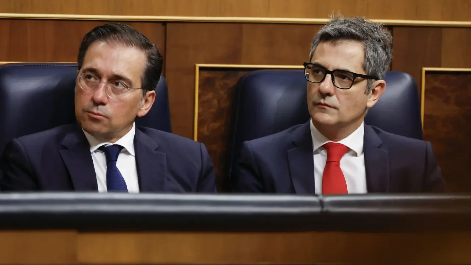 El Supremo da cinco días a Bolaños y Albares para informar sobre los 163.000 afectados por la suspensión del voto y alerta de multas