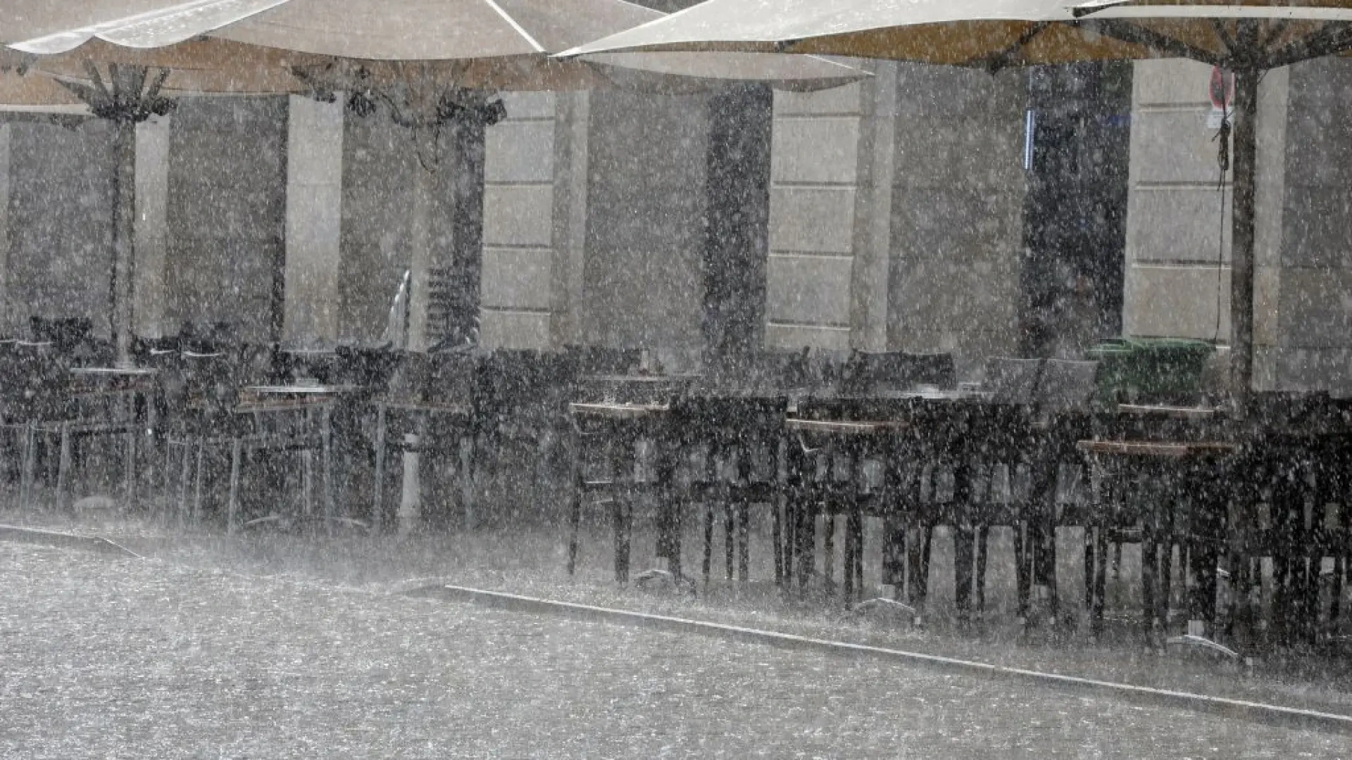 Catalunya pide que los niños se queden en los colegios esta tarde si llueve mucho