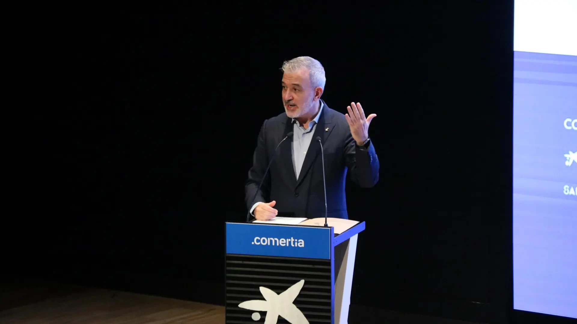Collboni defiende la 'tasa Amazon' para proteger al comercio local en Barcelona y confía en que el Tribunal Supremo la avale