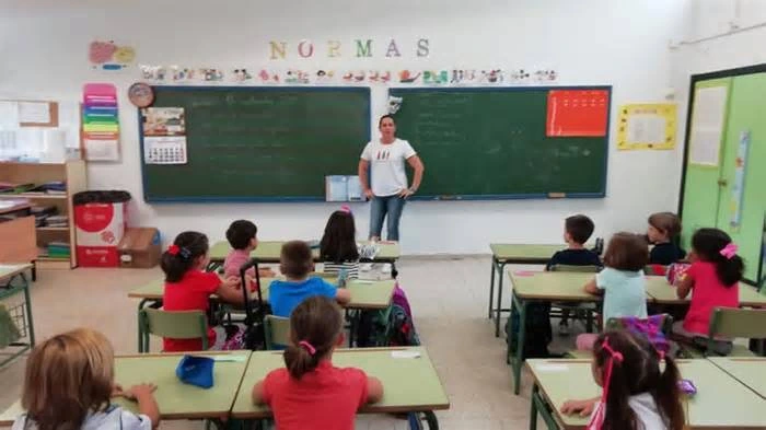 Madrid prepara un nuevo decreto para corregir al instante las faltas de disciplina en las aulas