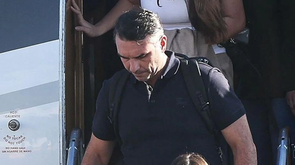 Flávio Bolsonaro llegó a EE.UU. con su familia tras salir de Brasil a través de la frontera con Argentina